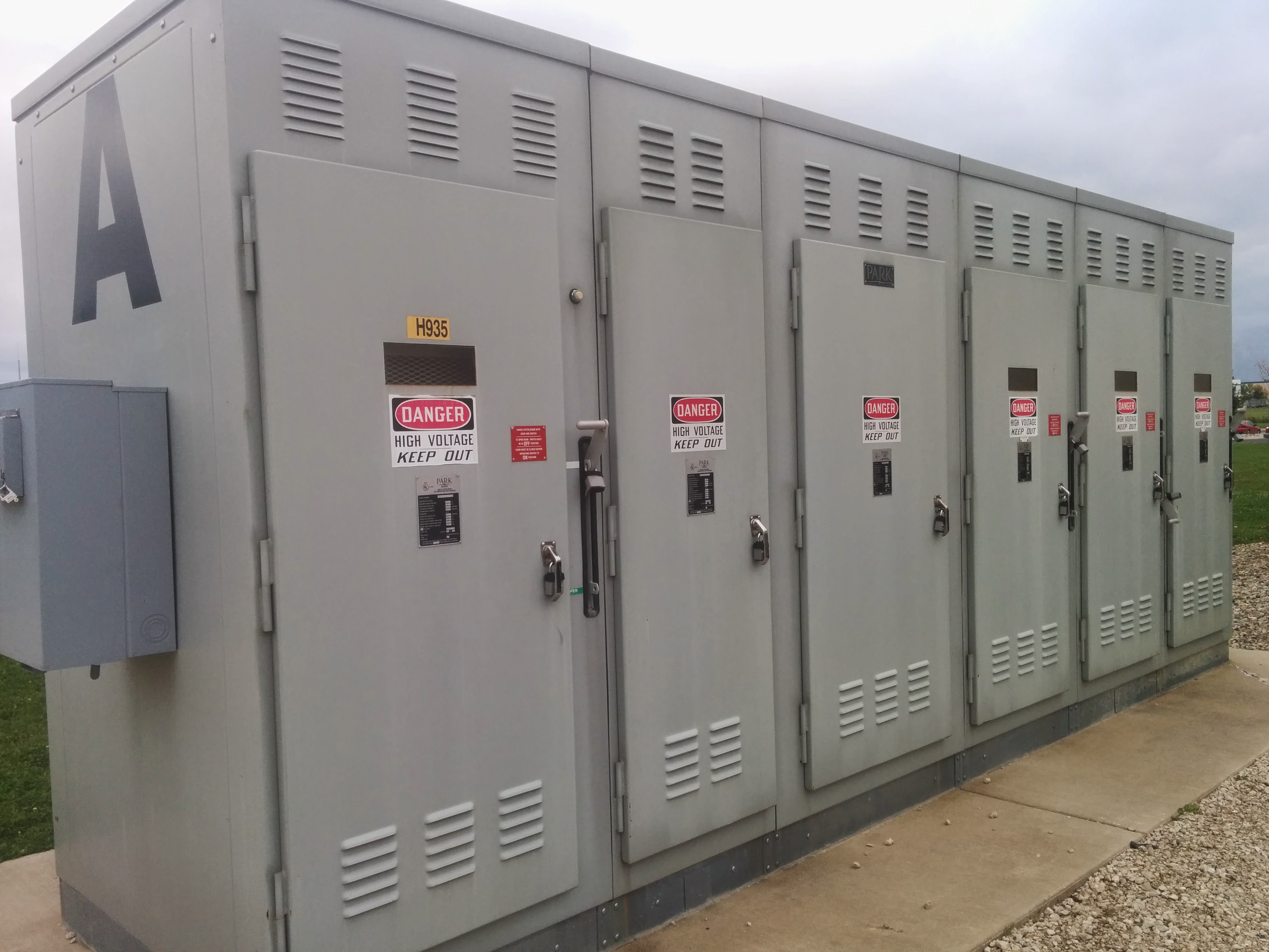 Medium voltage switchgear installation